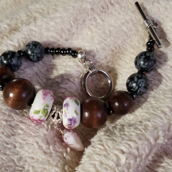 Hand made with  care - Picture 1 of 2